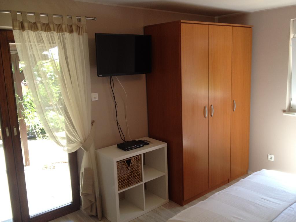 Apartman Hlanuda Apartment *